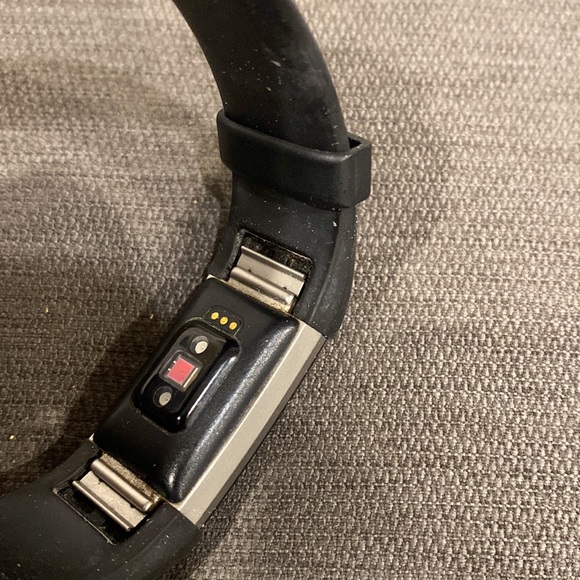 Fitbit charge - Picture 3 of 6